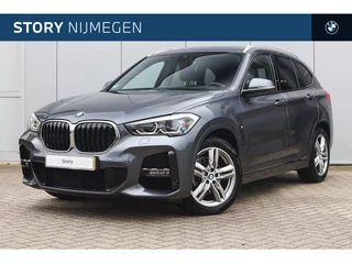 BMW X1 sDrive18i High Executive M Sport Automaat / Sportstoelen / Achteruitrijcamera / Head-Up / Comfort Access / Stoelverwarming
