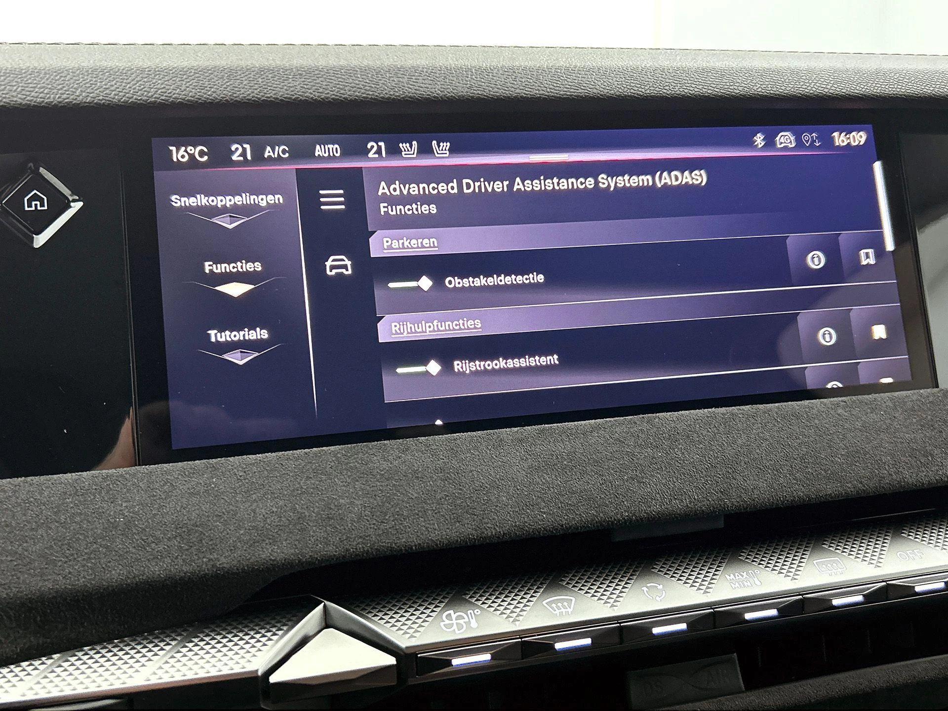 Hoofdafbeelding DS DS 4