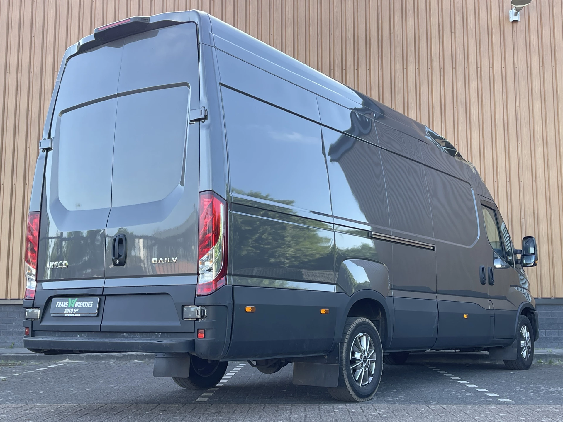 Hoofdafbeelding Iveco 35S18