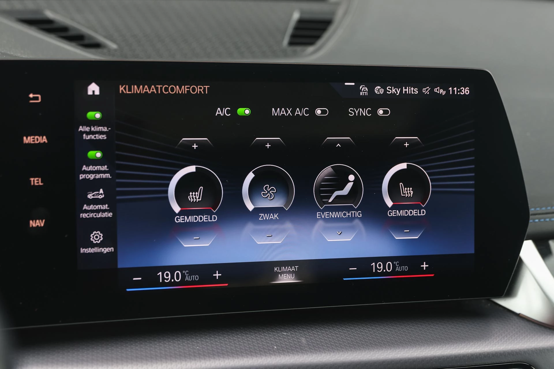 Hoofdafbeelding BMW iX1