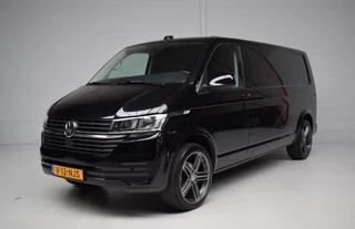 Hoofdafbeelding Volkswagen Transporter Volkswagen Transporter 2.0 TDI 150PK DSG L2H1 3-ZITS EX BTW / CAMERA / 20 INCH / BETIMMERING / NAVIGATIE / CARPLAY / ACC