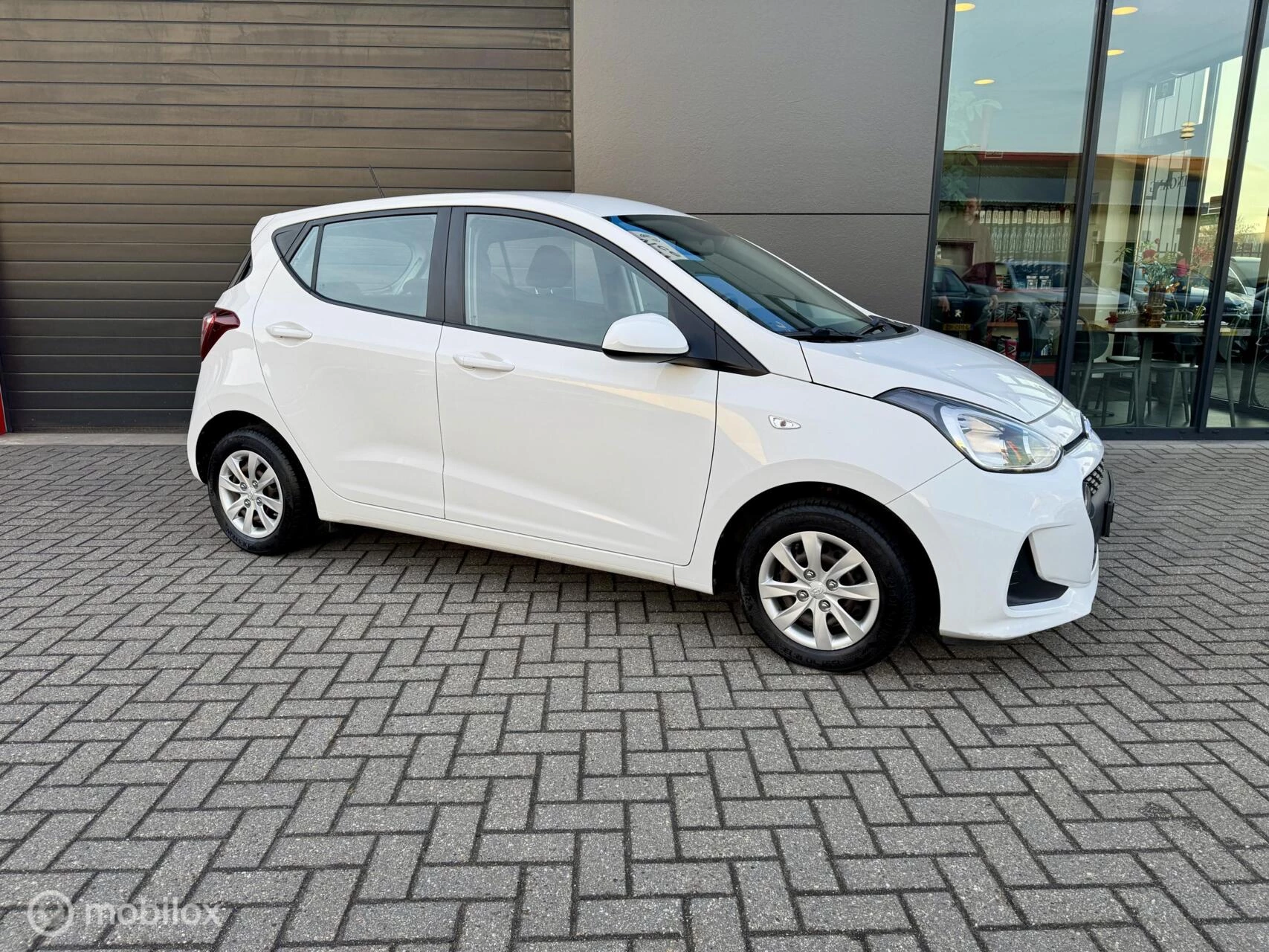 Hoofdafbeelding Hyundai i10
