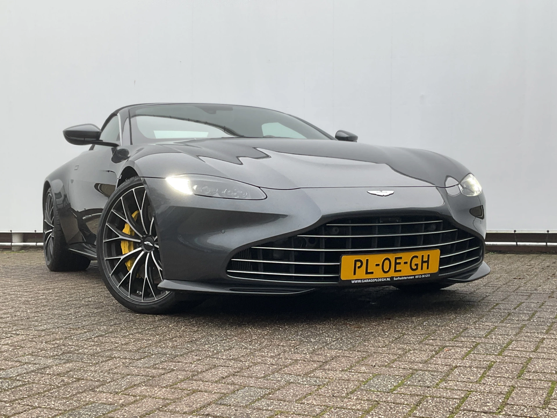 Hoofdafbeelding Aston Martin V8 Vantage