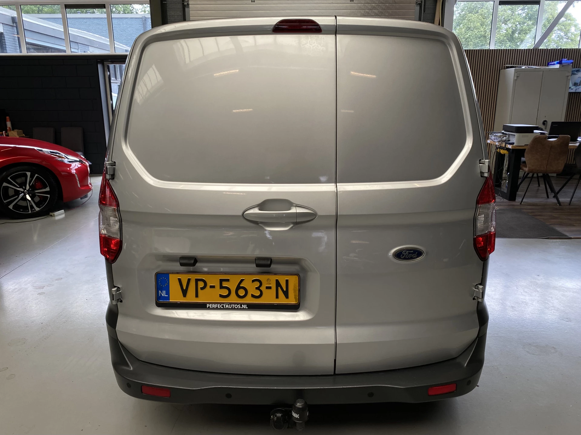 Hoofdafbeelding Ford Transit Courier