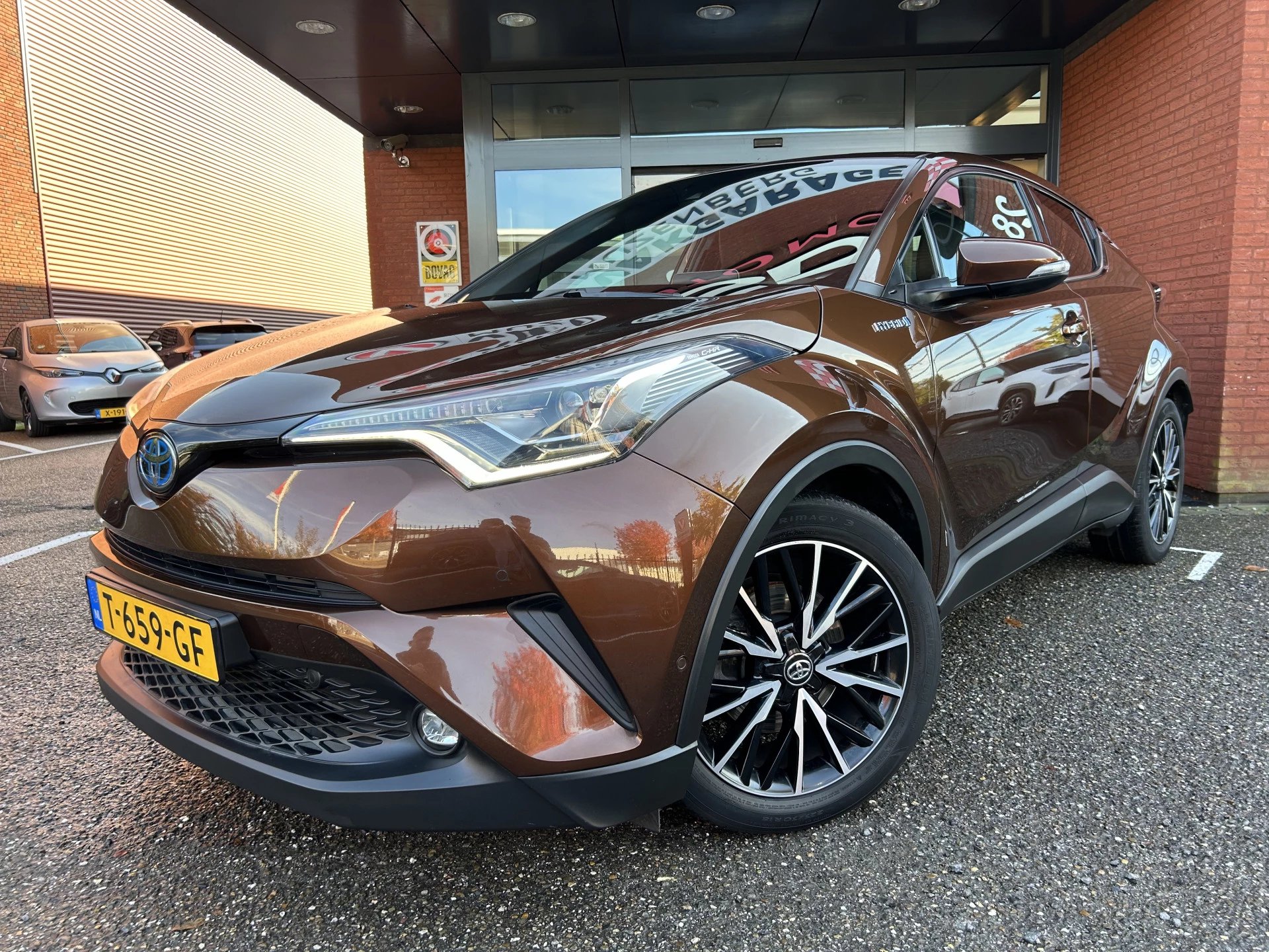 Hoofdafbeelding Toyota C-HR