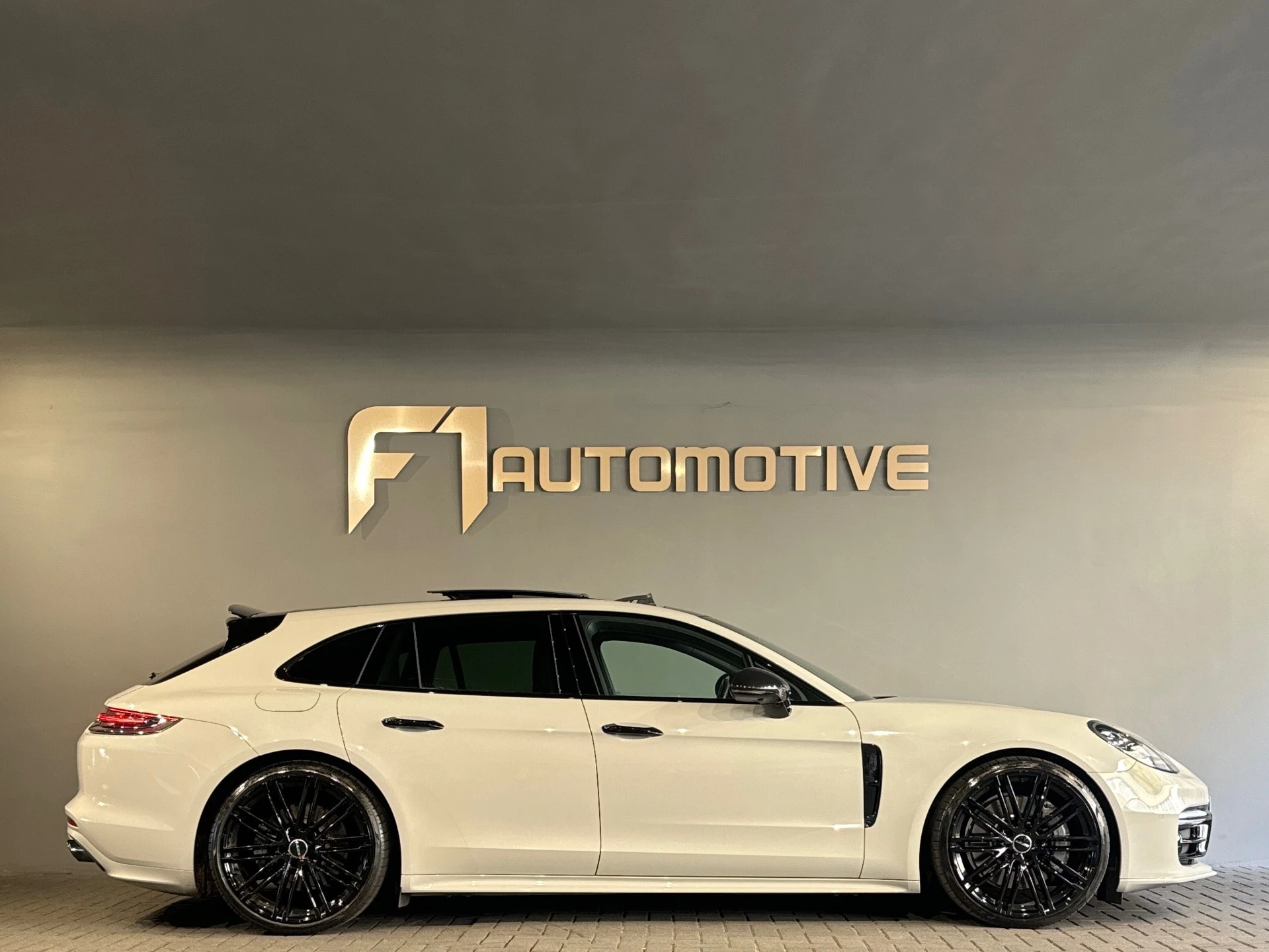 Hoofdafbeelding Porsche Panamera