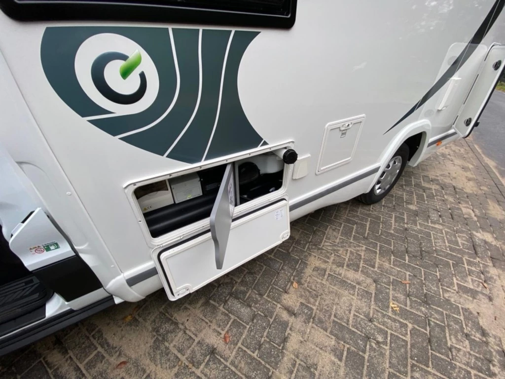 Hoofdafbeelding Chausson 697 S First Line 2.0 170pk Compact Enkel