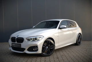 BMW 1 Serie 118i Corporate Lease Executive M Sport | Automaat | Stuurverwarming | Stoelverwarming | NAP | Keyless | Cruise Control | PDC | Shadow line | Digital Dash | Navigatie Business | Led |  Dealer Onderhouden |