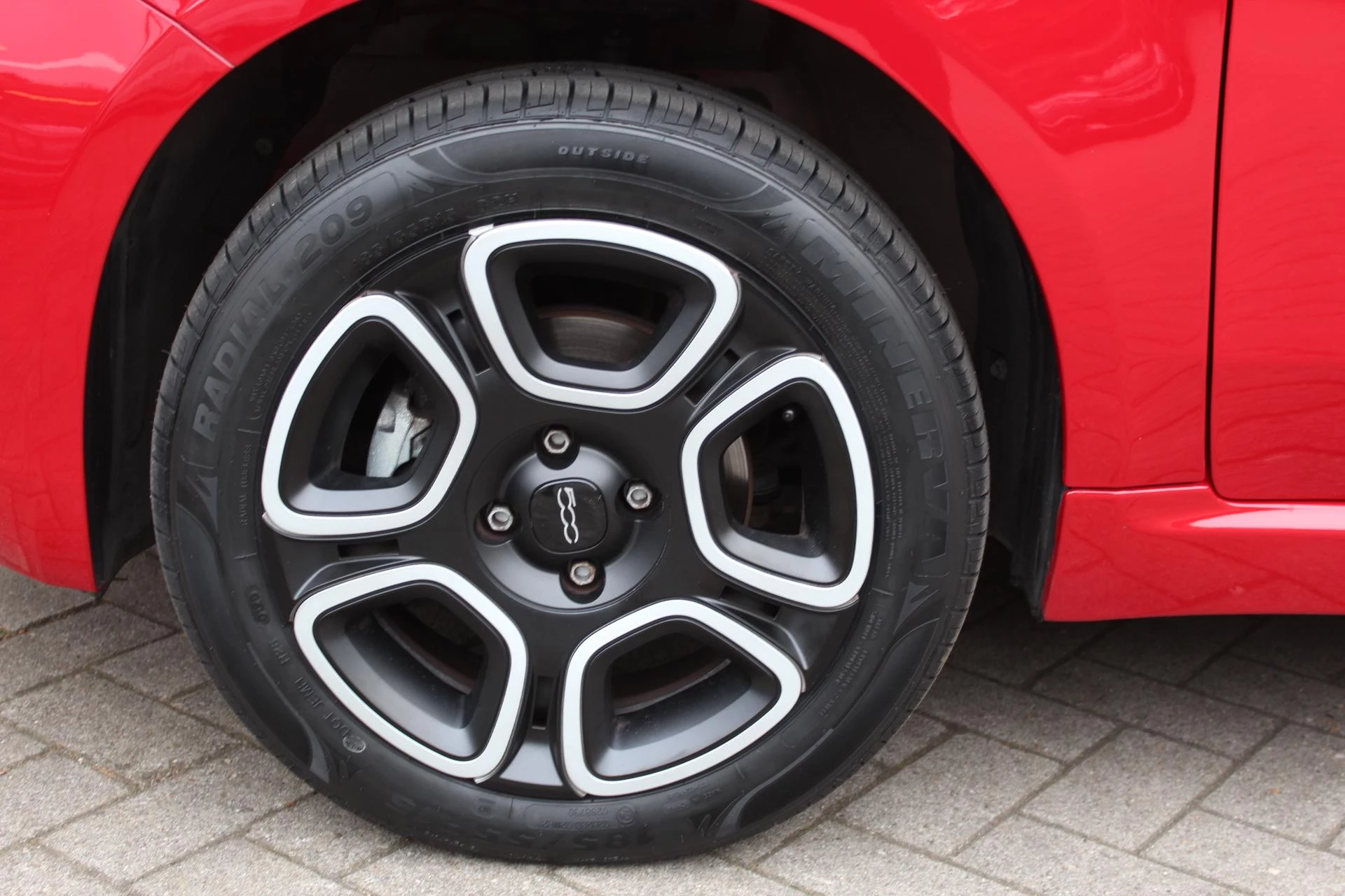 Hoofdafbeelding Fiat 500C