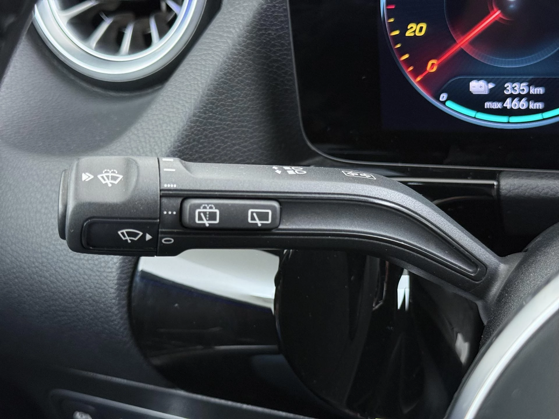 Hoofdafbeelding Mercedes-Benz EQA