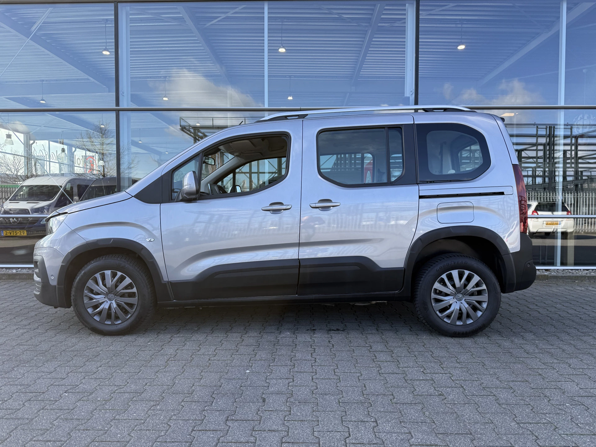 Hoofdafbeelding Peugeot Rifter