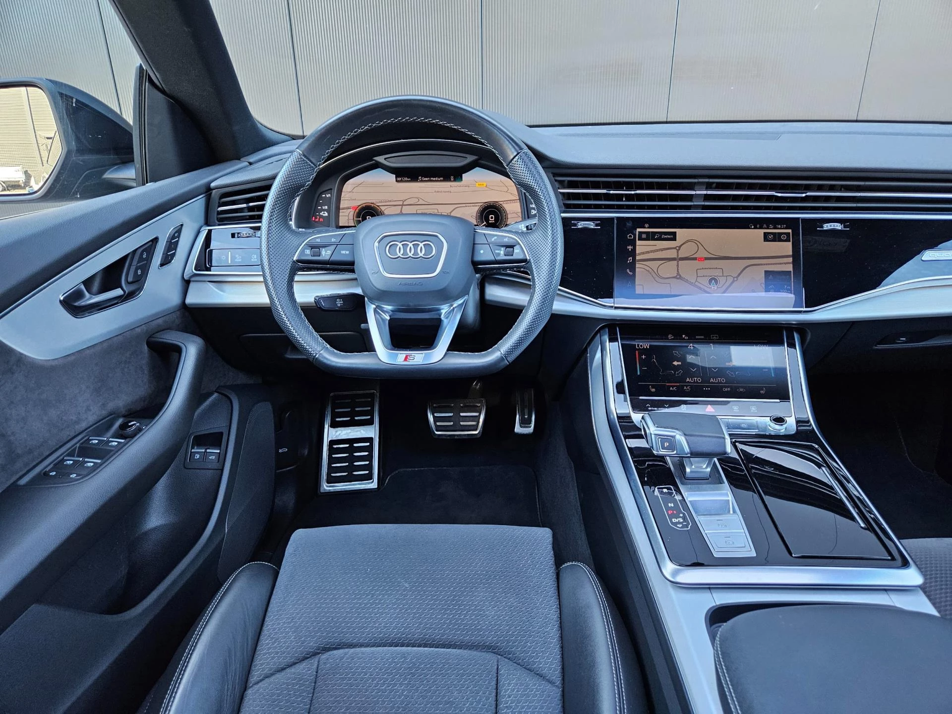 Hoofdafbeelding Audi Q8
