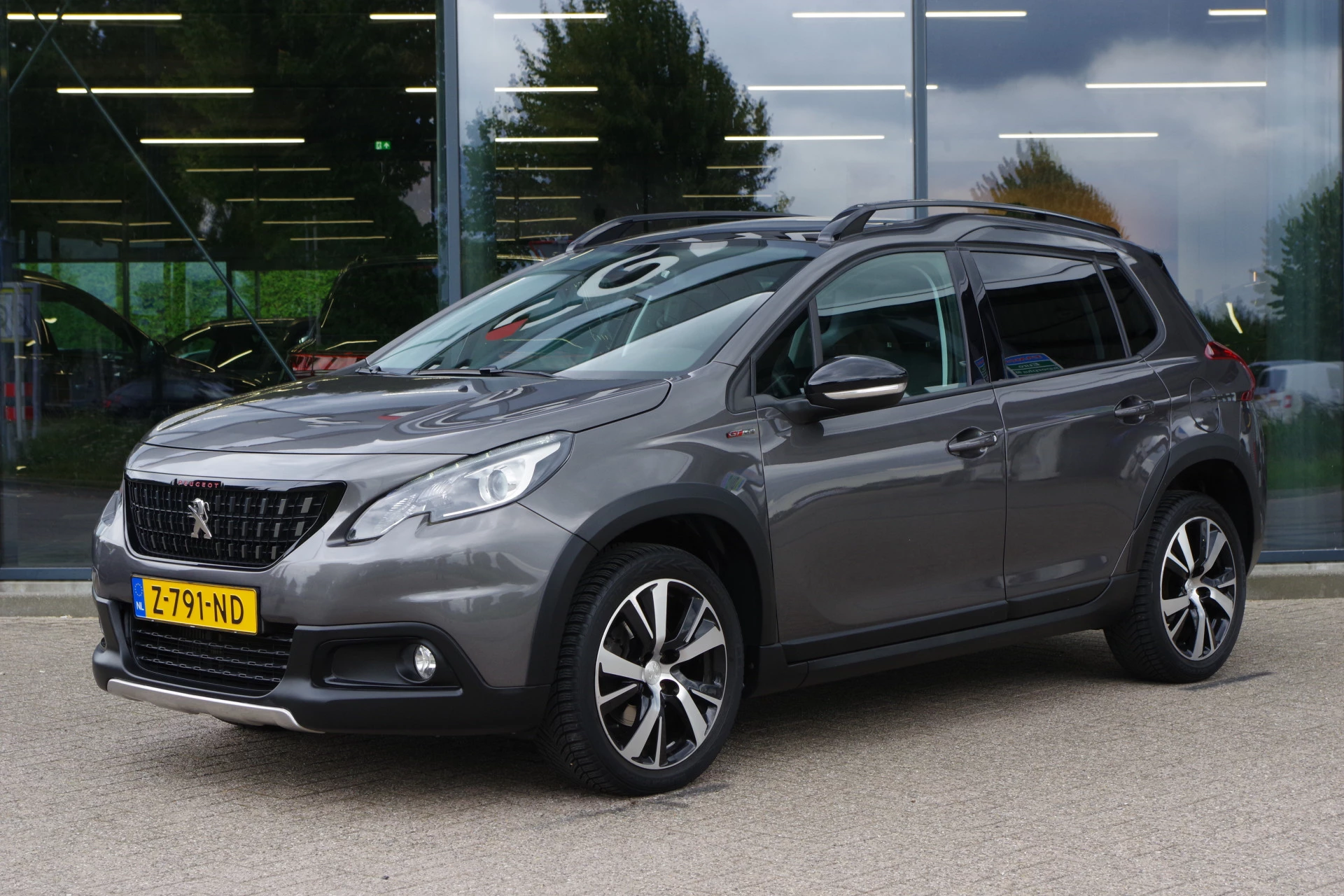 Hoofdafbeelding Peugeot 2008