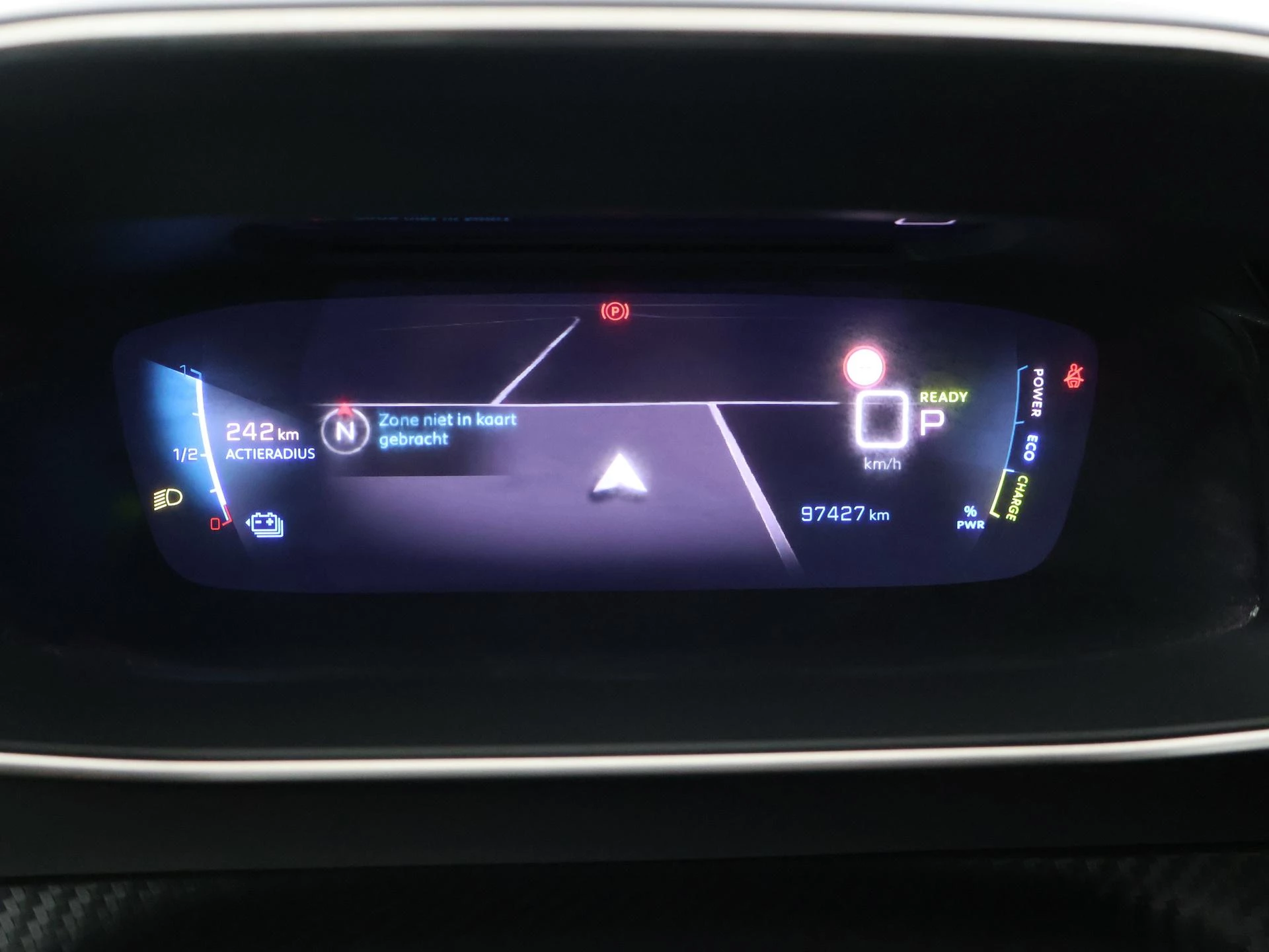 Hoofdafbeelding Peugeot e-2008