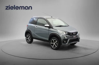 Hoofdafbeelding Aixam Crossover Aixam Crossover dCi Highline Sport - 2022 - 6.707 Km - Camera, Leer, Parkeersensoren