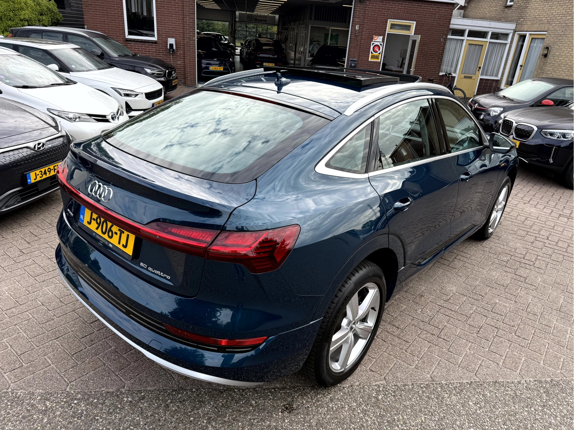 Hoofdafbeelding Audi e-tron