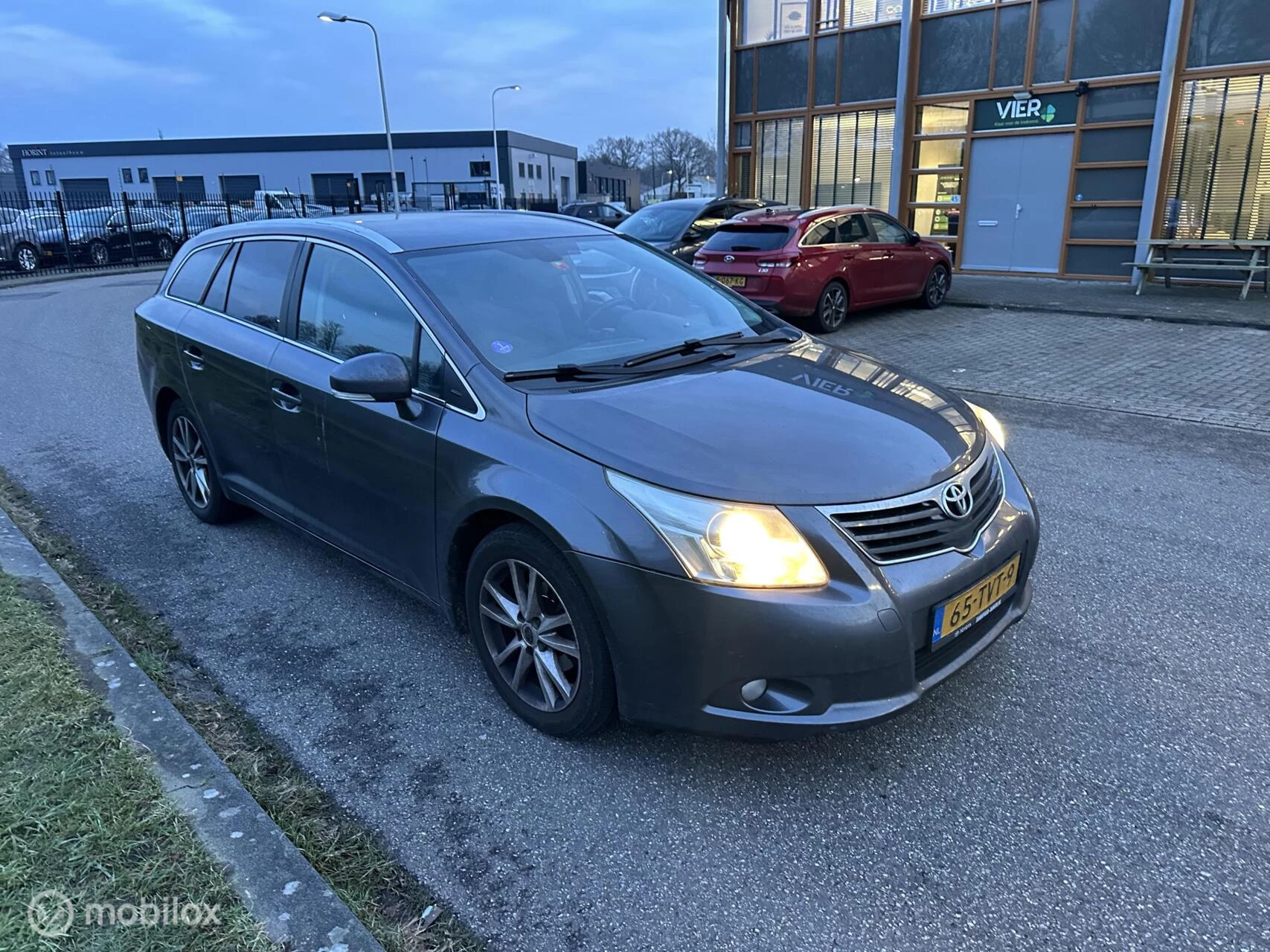 Hoofdafbeelding Toyota Avensis