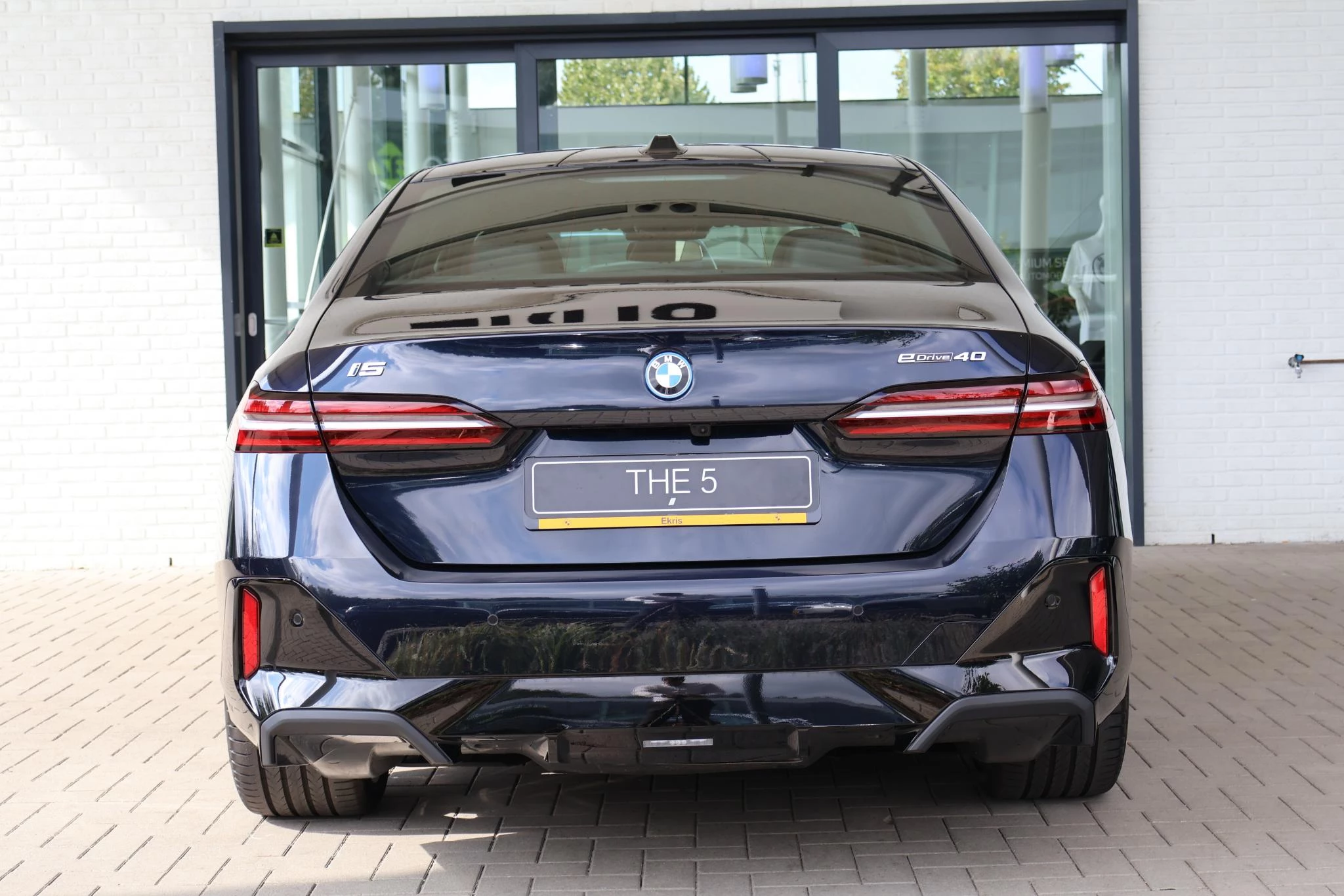 Hoofdafbeelding BMW i5