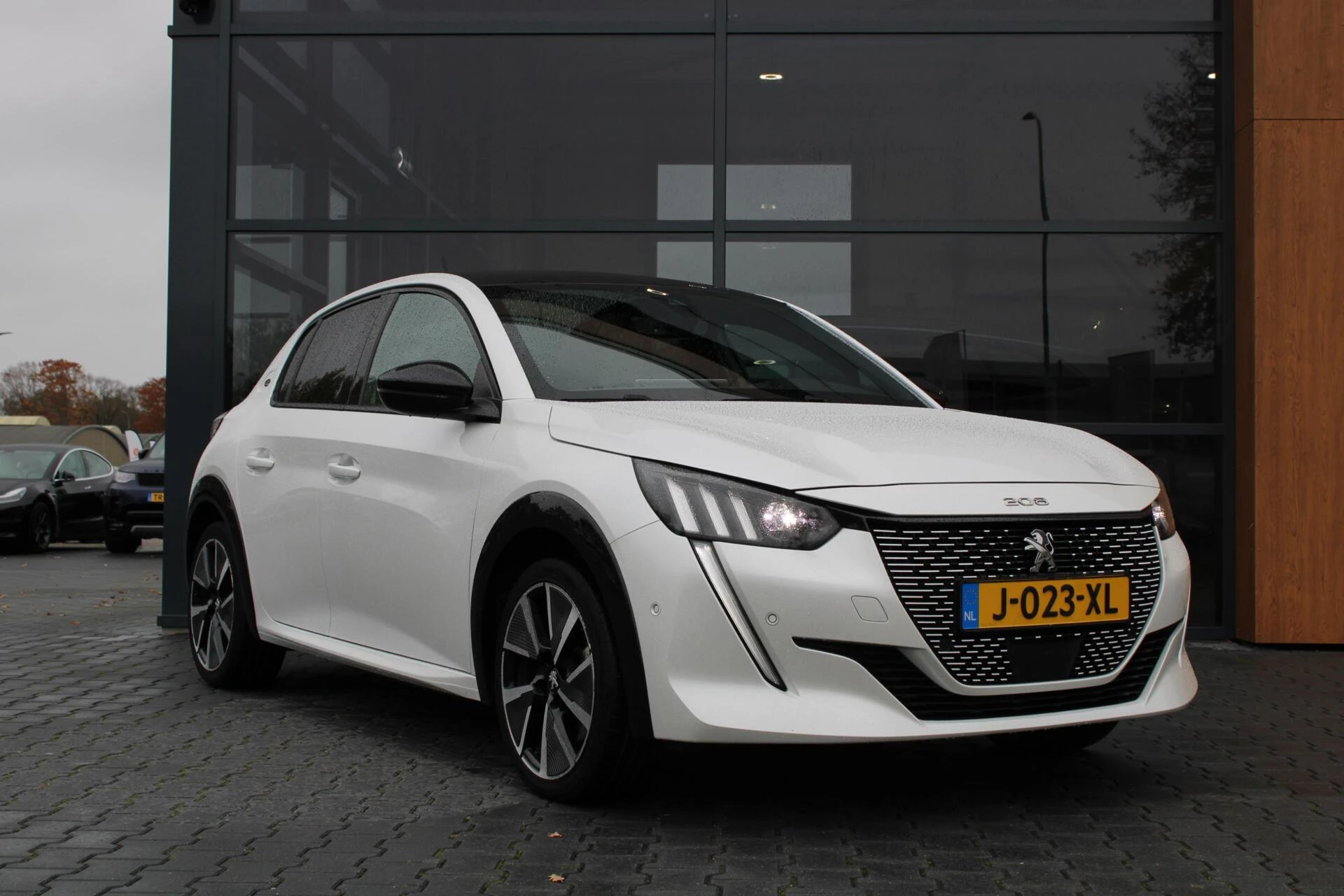 Hoofdafbeelding Peugeot e-208