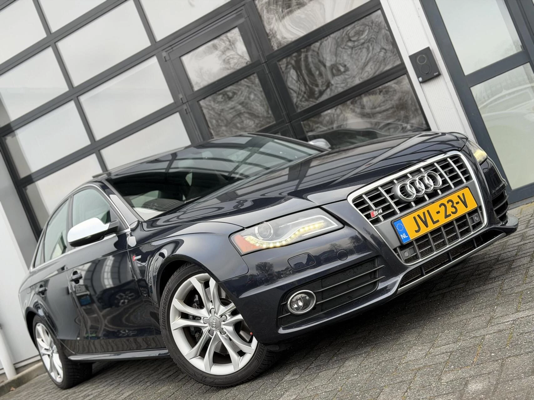 Hoofdafbeelding Audi S4