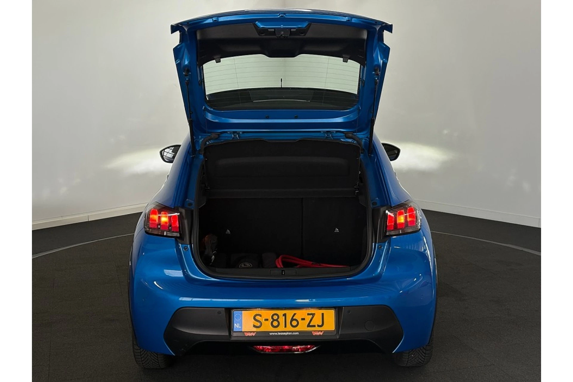 Hoofdafbeelding Peugeot e-208