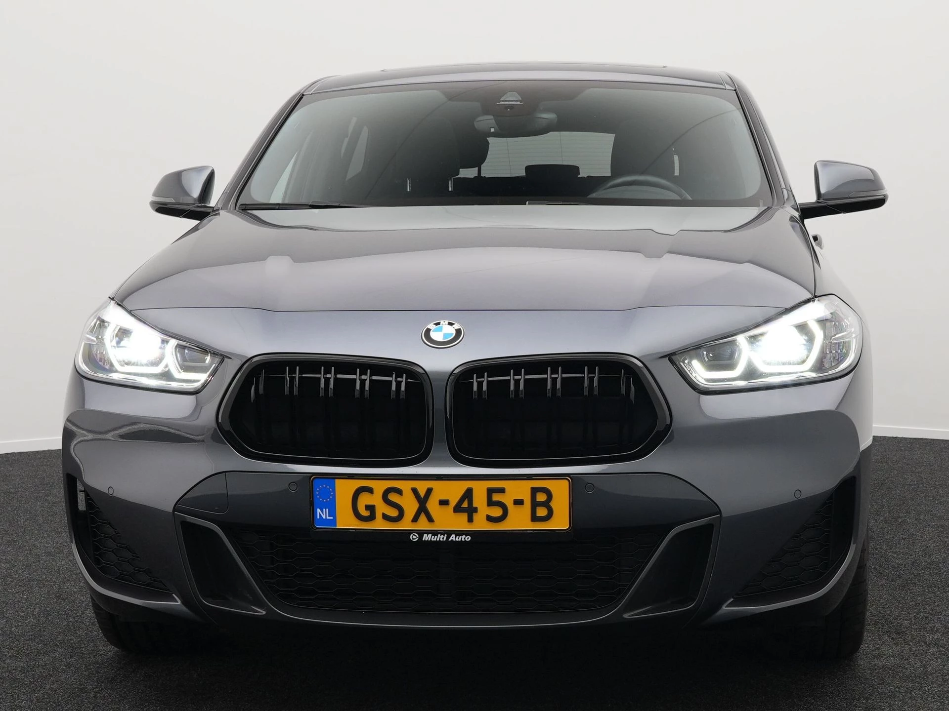 Hoofdafbeelding BMW X2
