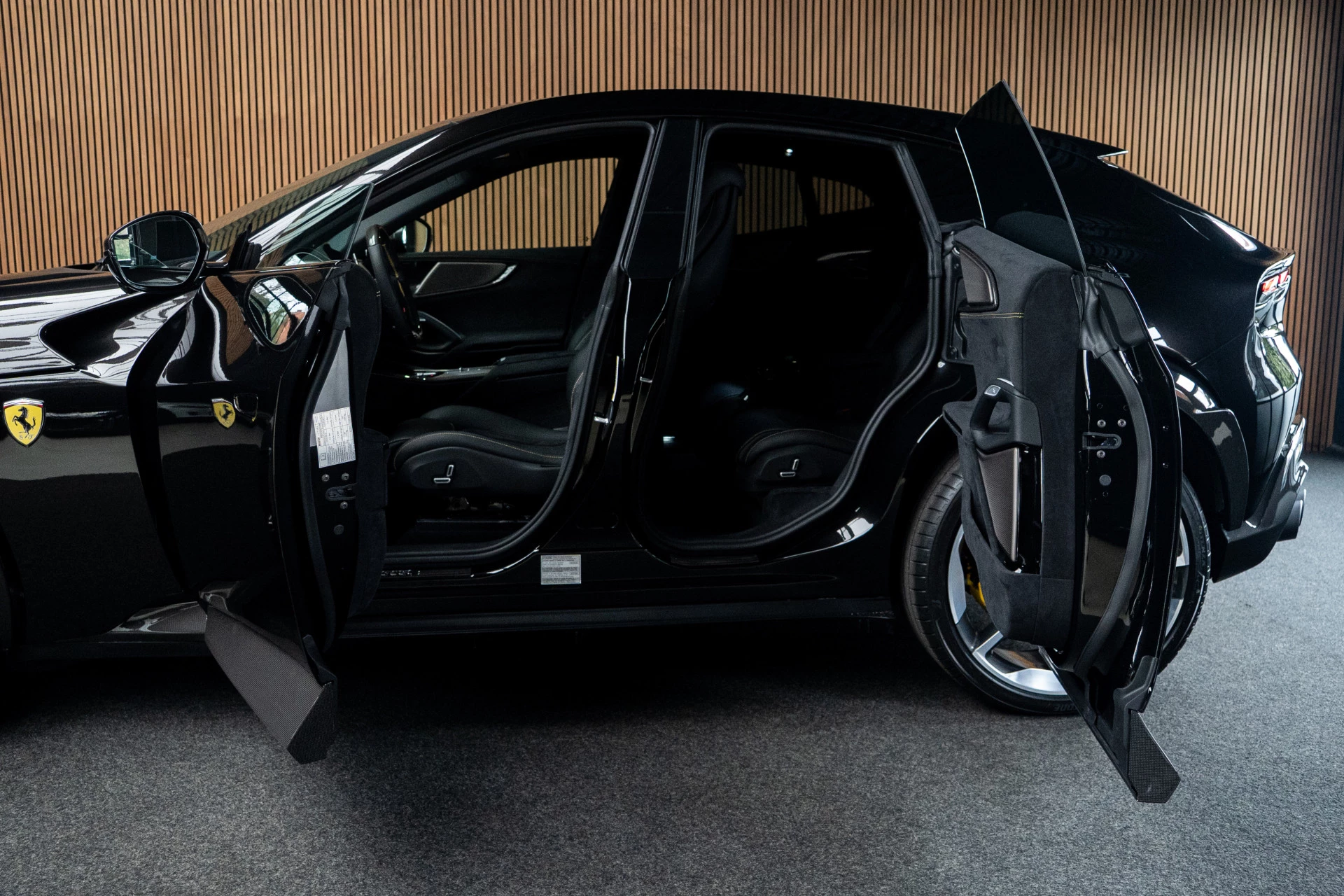 Hoofdafbeelding Ferrari Purosangue