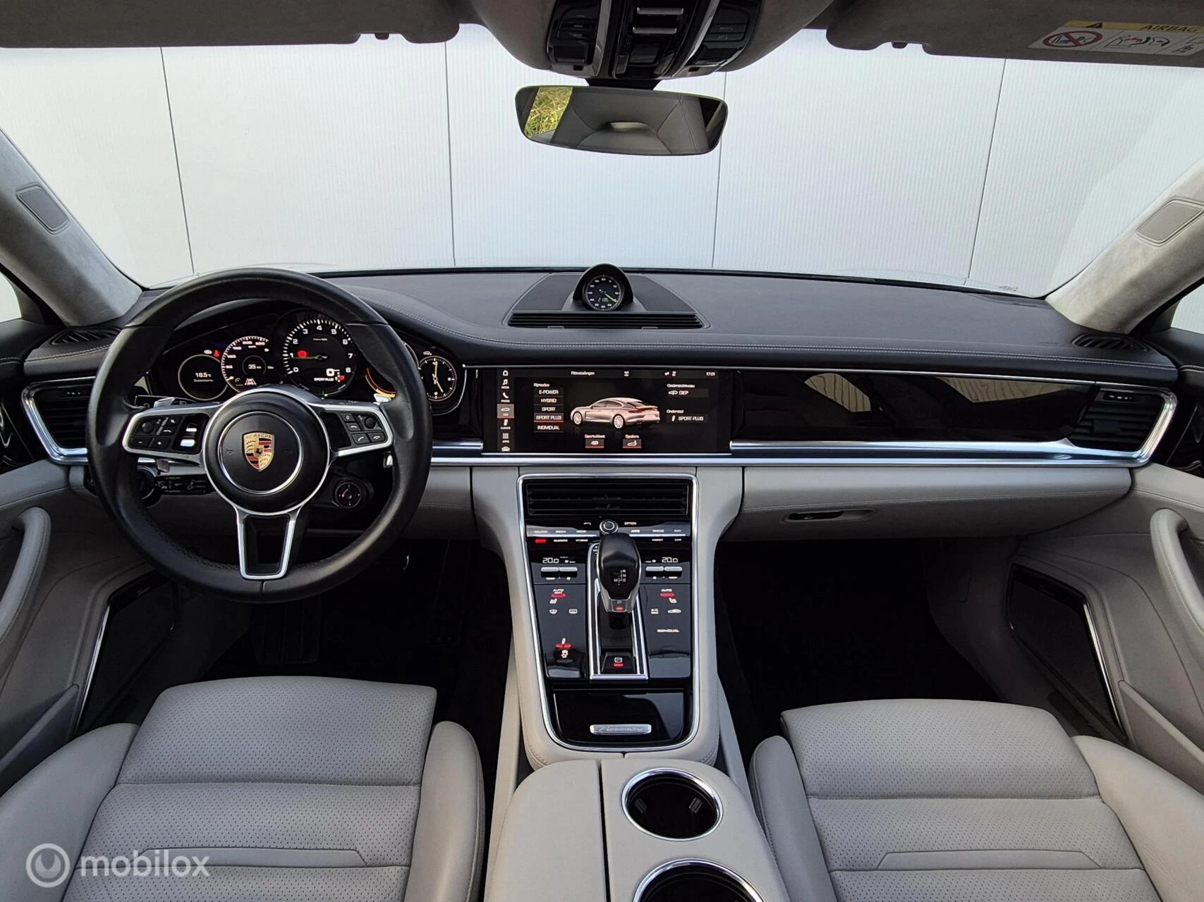 Hoofdafbeelding Porsche Panamera