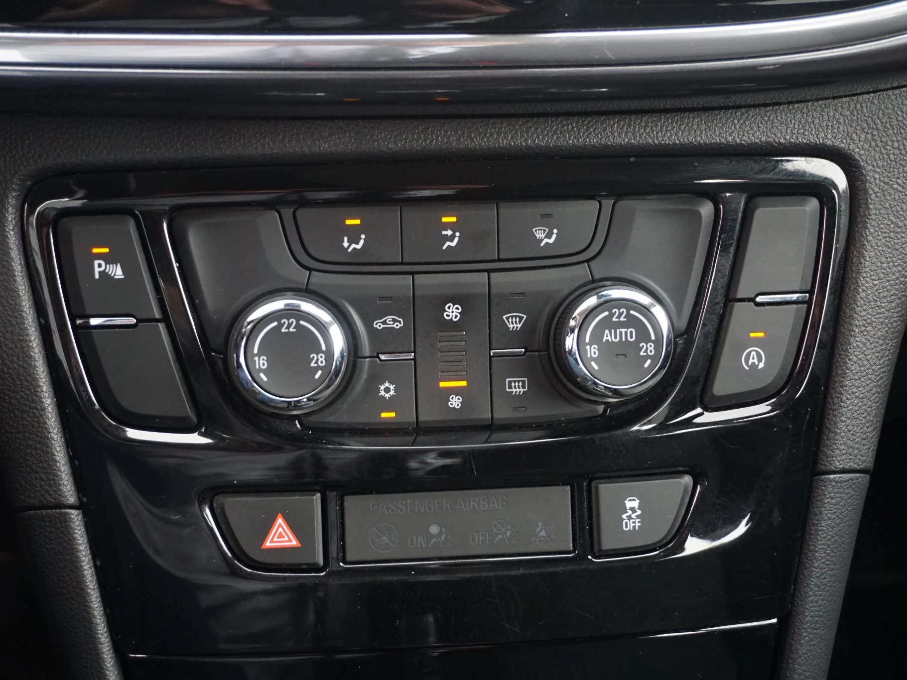 Hoofdafbeelding Opel Mokka X