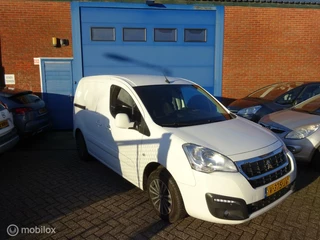 Hoofdafbeelding Peugeot Partner Peugeot Partner bestel 120 1.6 BlueHDi 100 L1 XR S&S