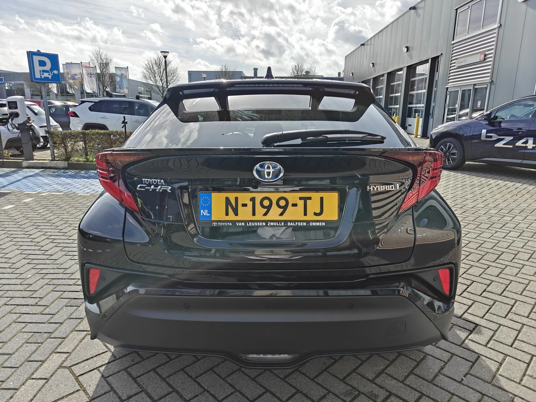 Hoofdafbeelding Toyota C-HR