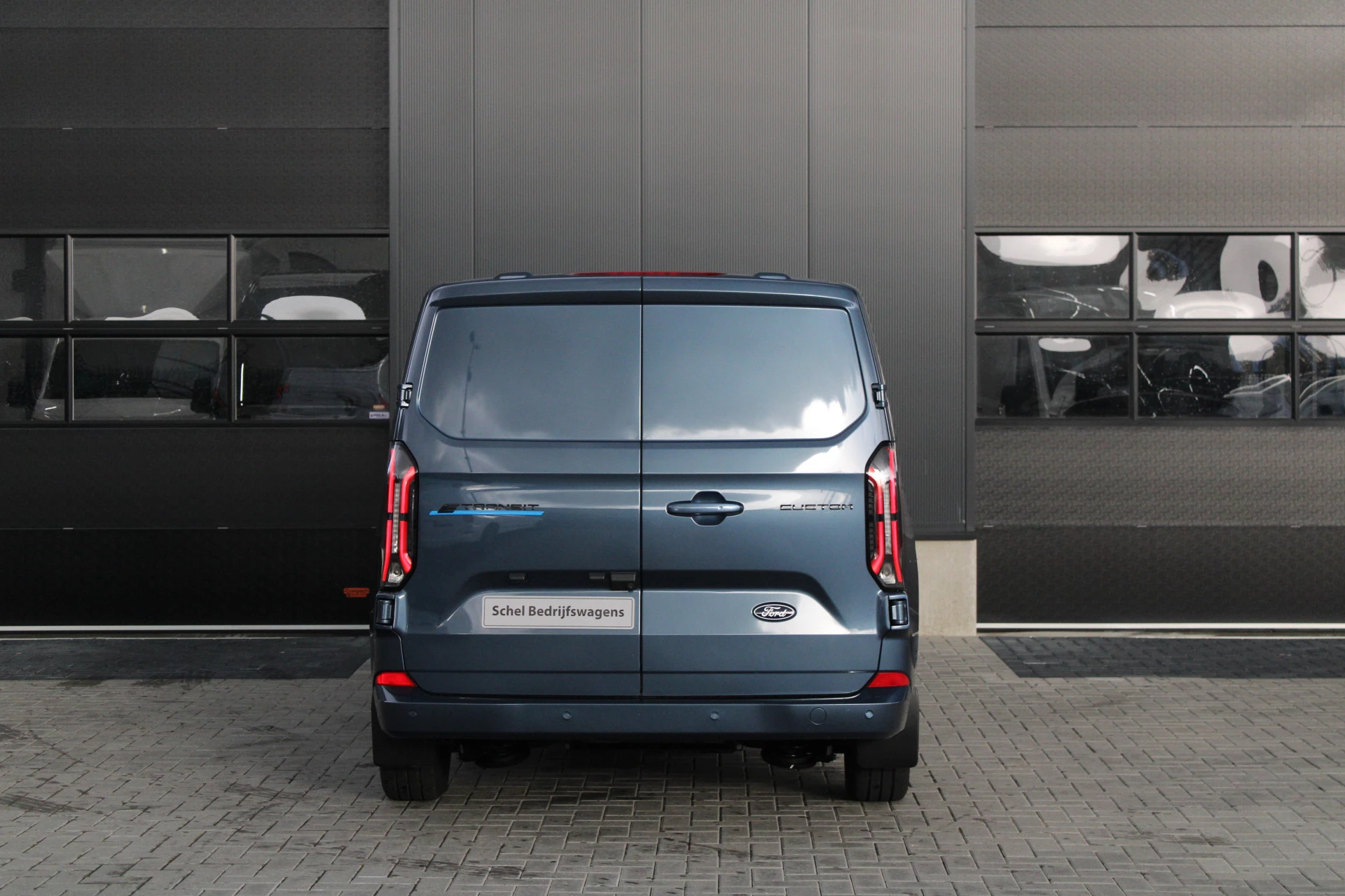 Hoofdafbeelding Ford E-Transit Custom