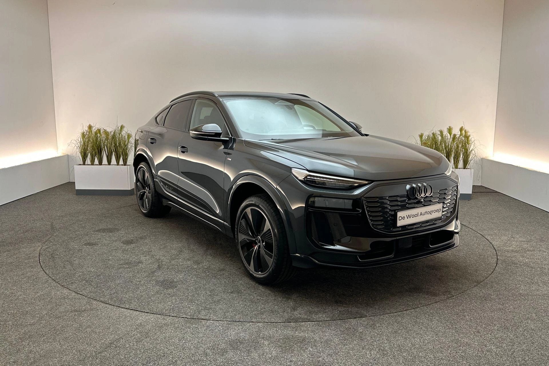 Hoofdafbeelding Audi Q6 e-tron
