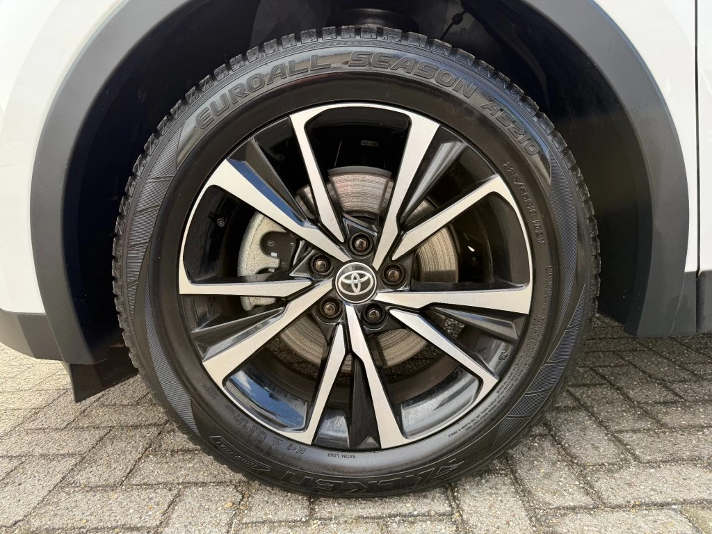 Hoofdafbeelding Toyota C-HR