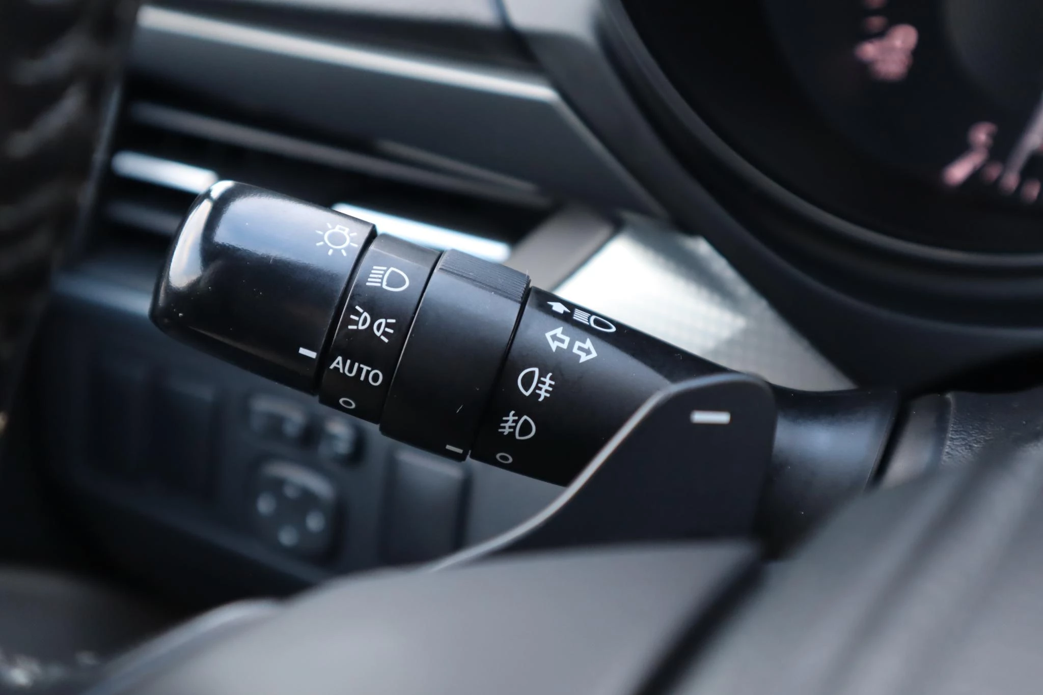 Hoofdafbeelding Toyota Avensis