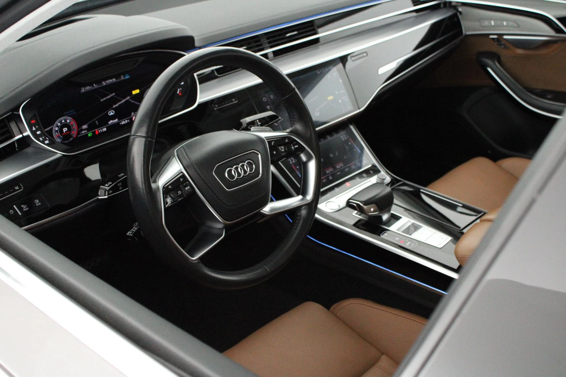 Hoofdafbeelding Audi A8