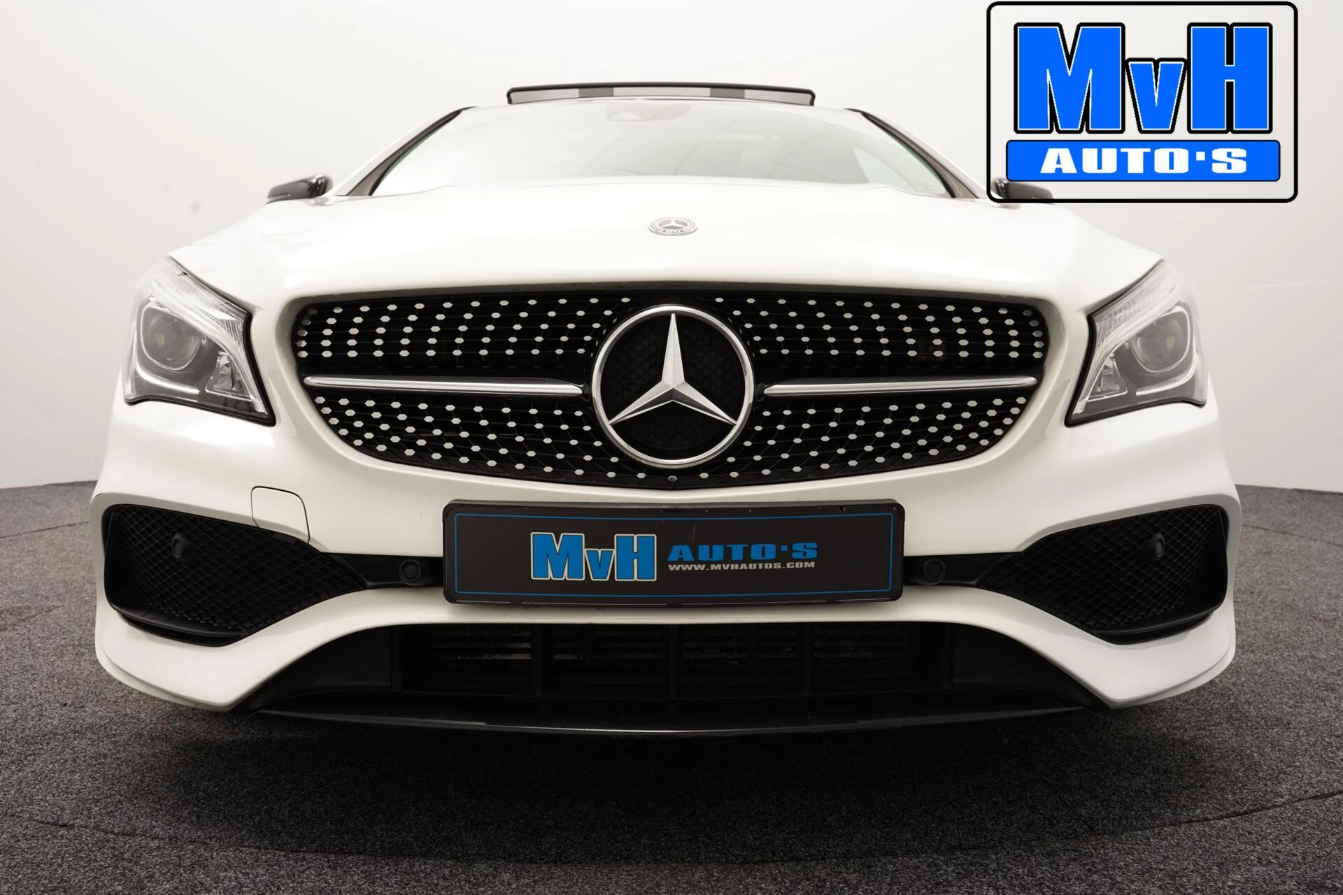 Hoofdafbeelding Mercedes-Benz CLA