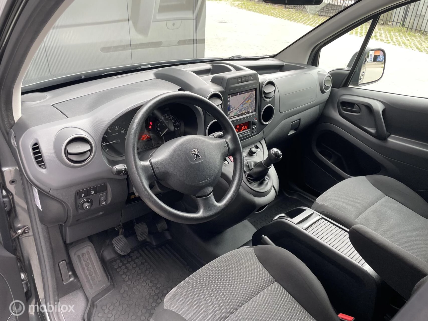 Hoofdafbeelding Peugeot Partner