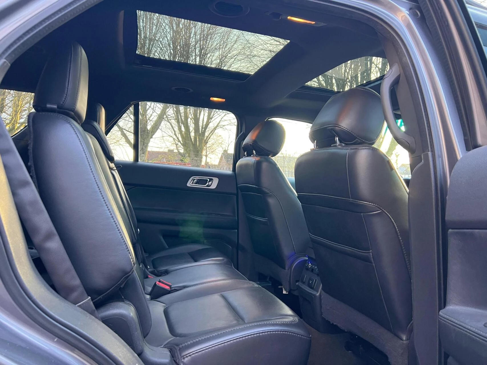 Hoofdafbeelding Ford Explorer