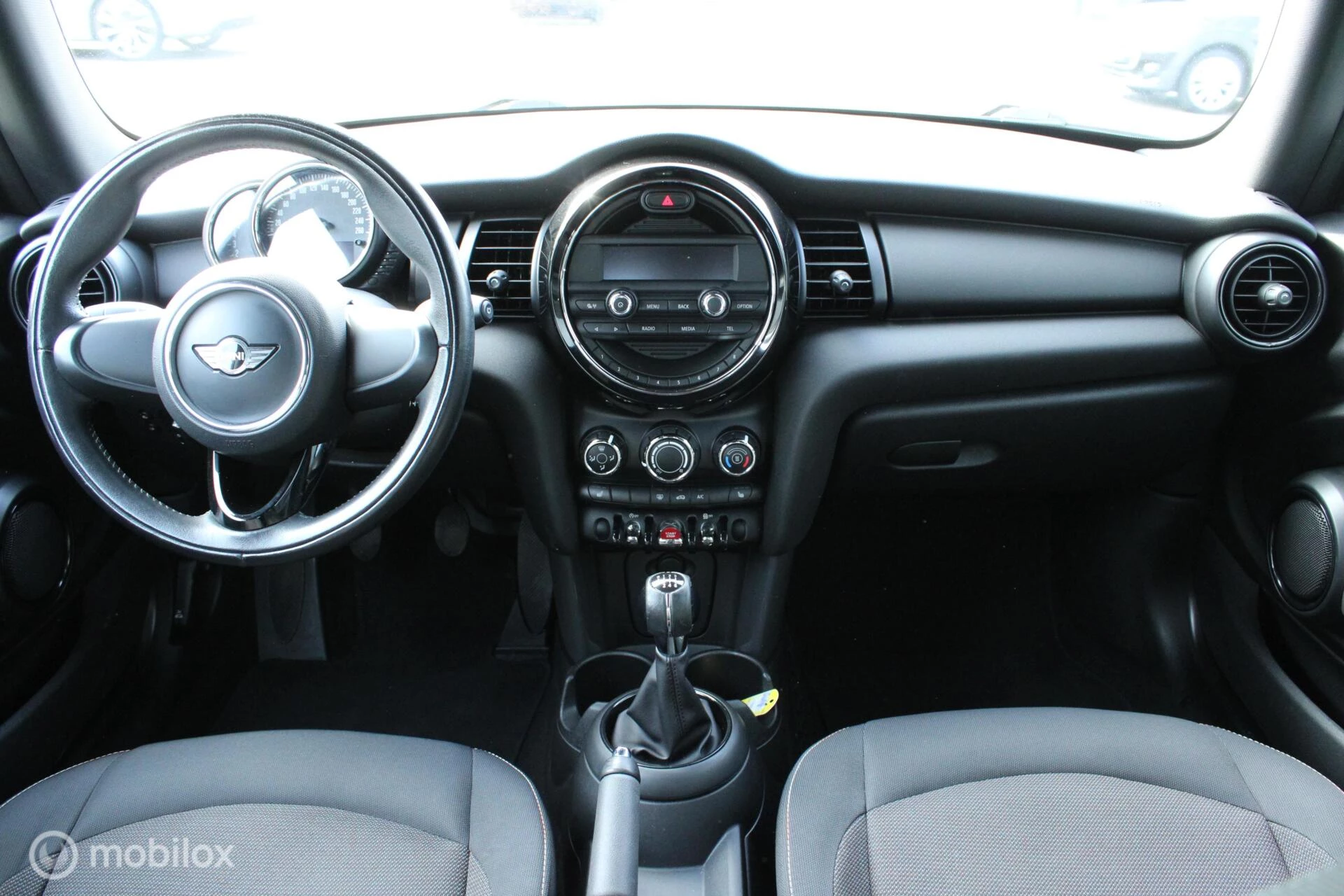 Hoofdafbeelding MINI One