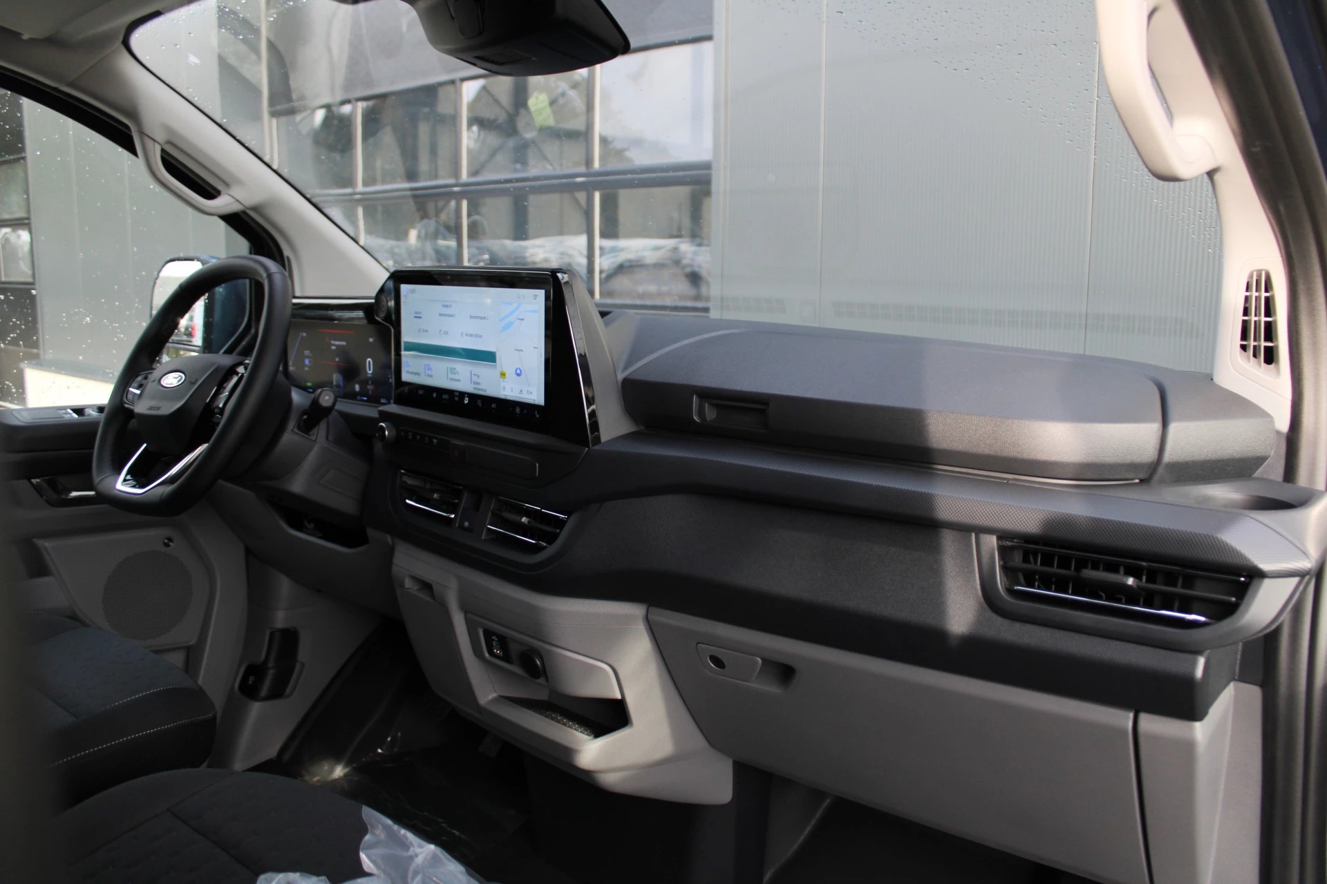 Hoofdafbeelding Ford E-Transit Custom