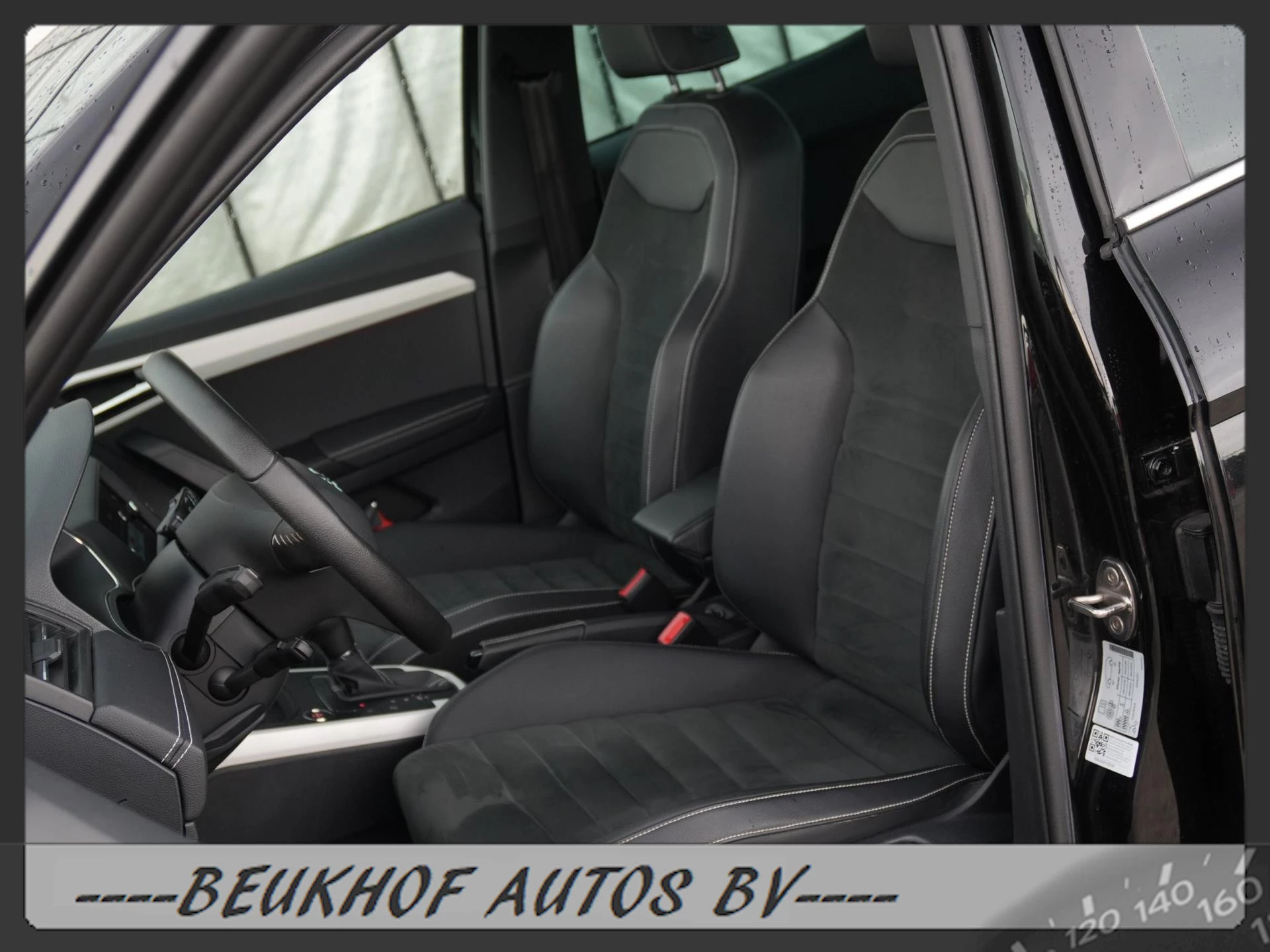 Hoofdafbeelding SEAT Arona