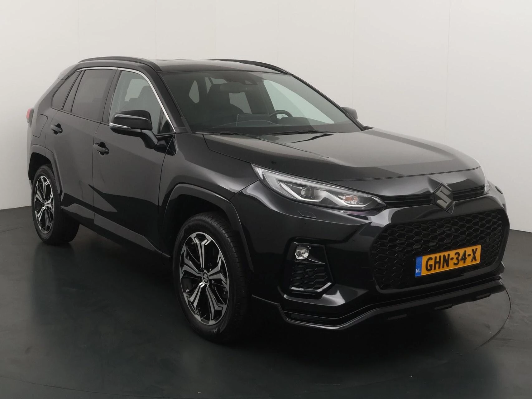 Hoofdafbeelding Suzuki Across