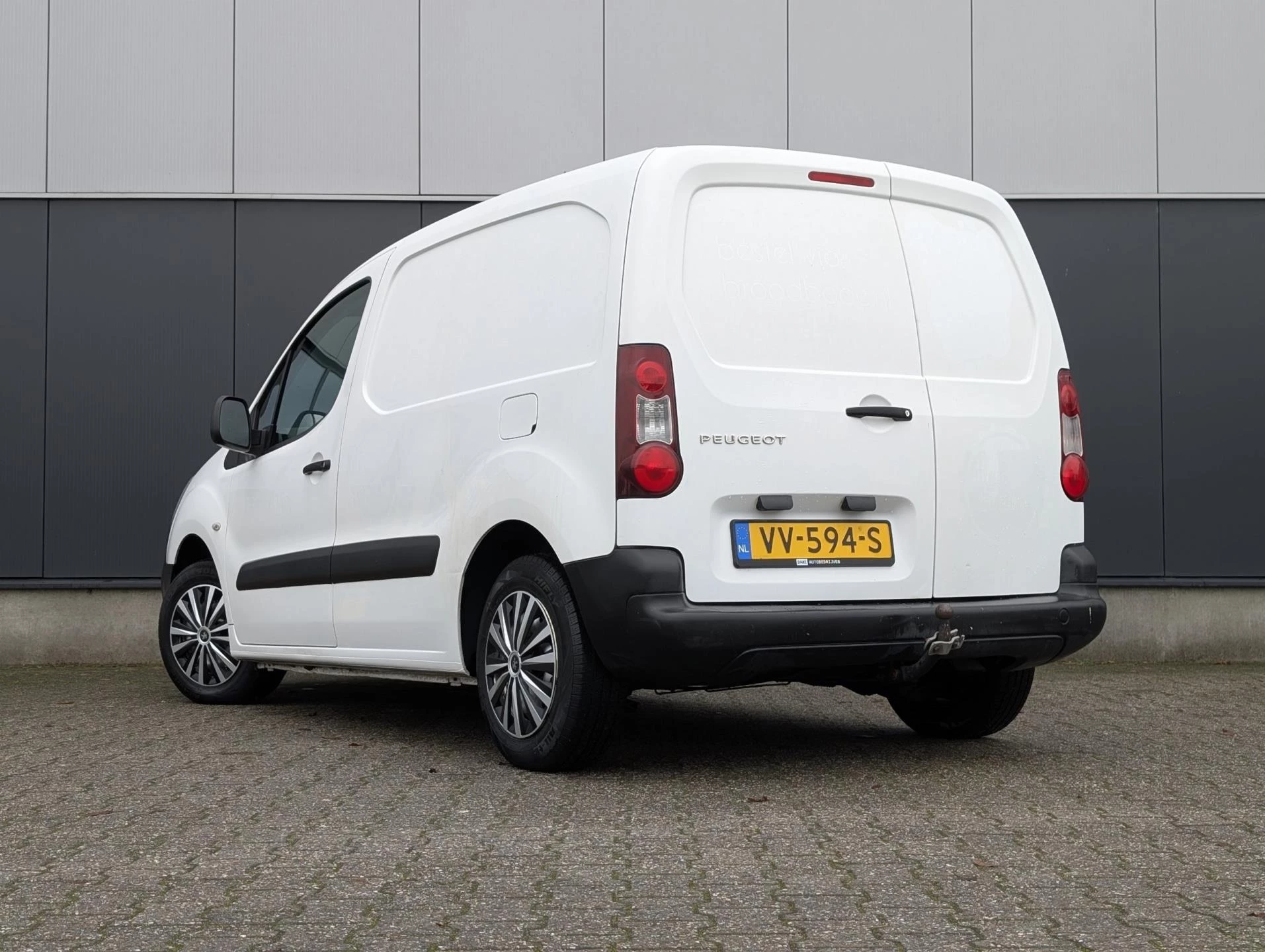 Hoofdafbeelding Peugeot Partner