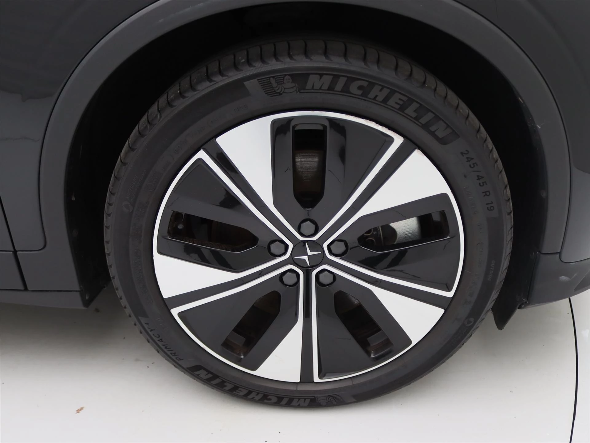 Hoofdafbeelding Polestar 2