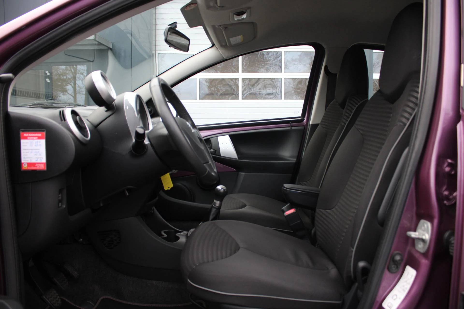 Hoofdafbeelding Peugeot 107