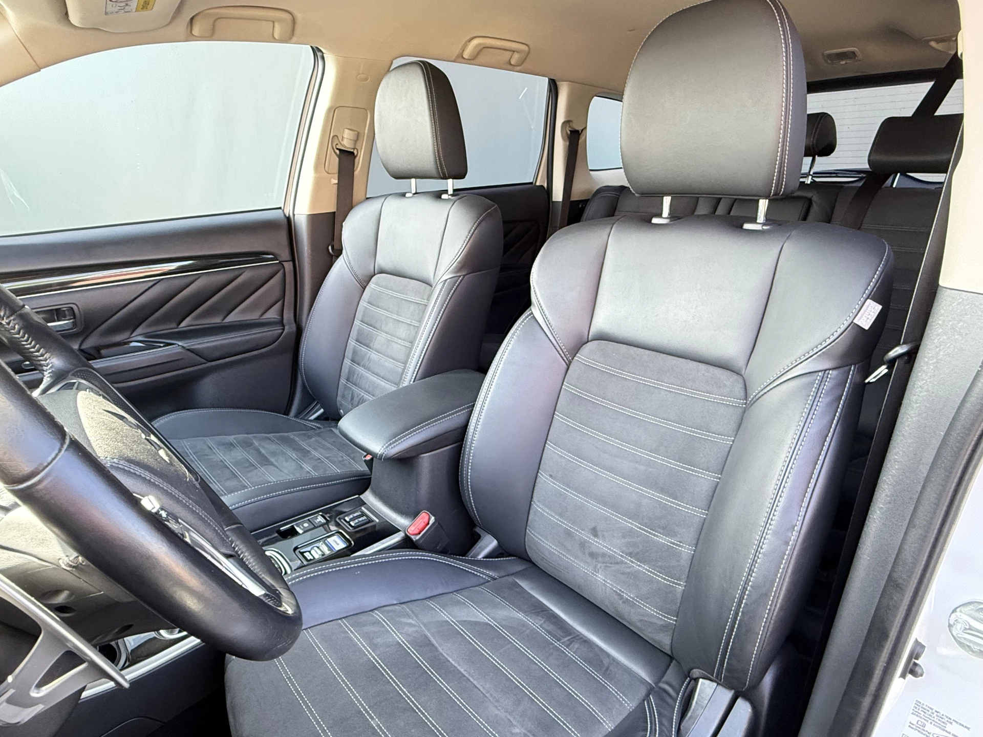 Hoofdafbeelding Mitsubishi Outlander