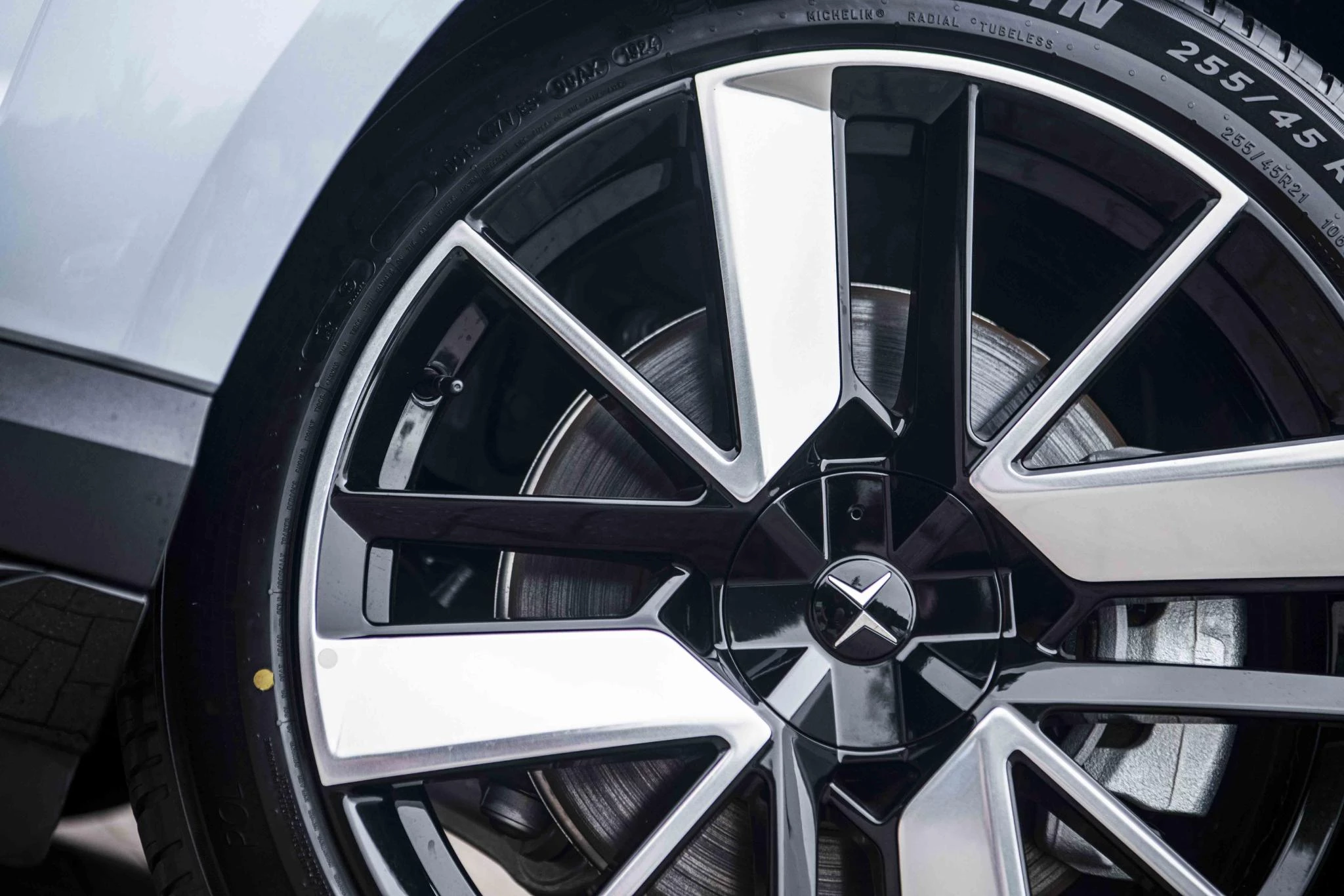 Hoofdafbeelding Polestar 4