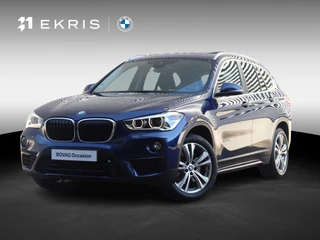 BMW X1 xDrive20i | High Executive | Sport Line | Panodak | Trekhaak | Head-Up | Comfort Access | Navi Plus | Sportstoelen | Elektr. Achterklep | 18'' LMV