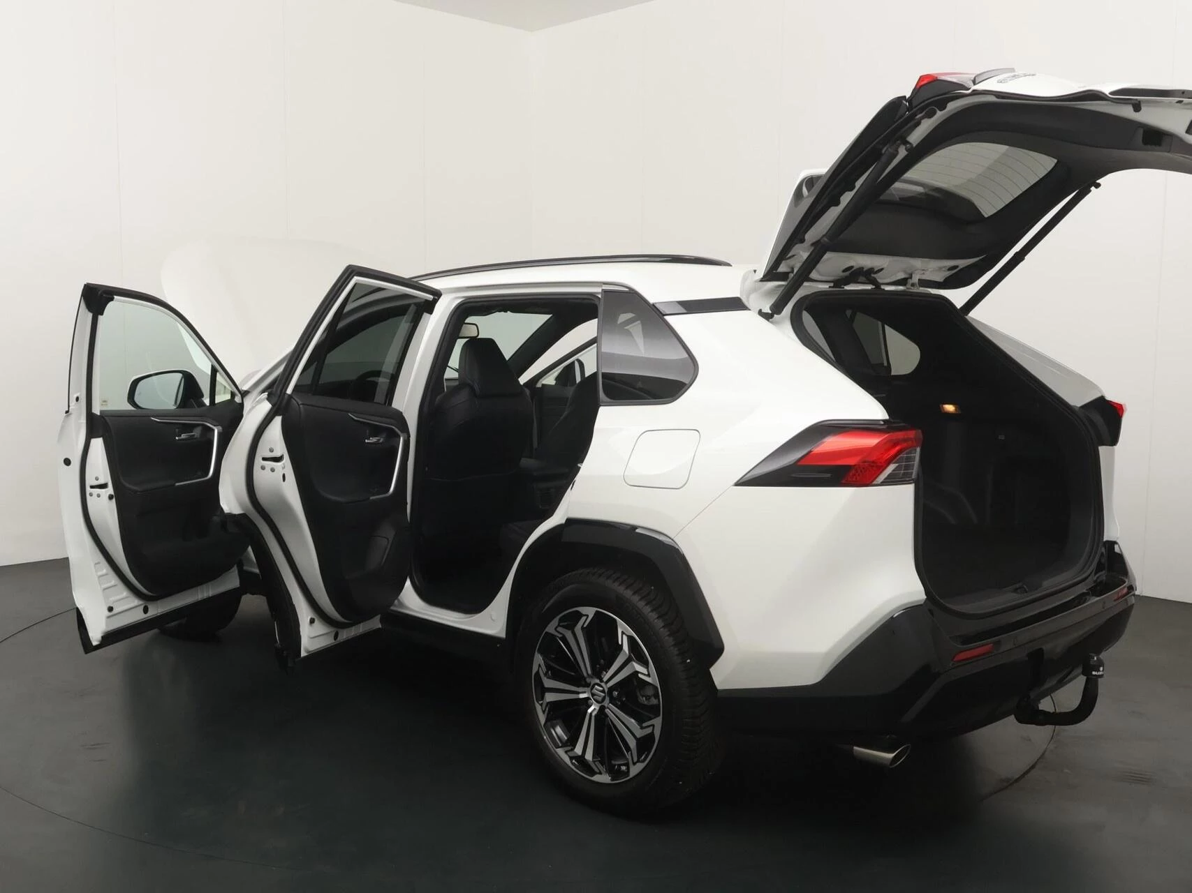 Hoofdafbeelding Suzuki Across